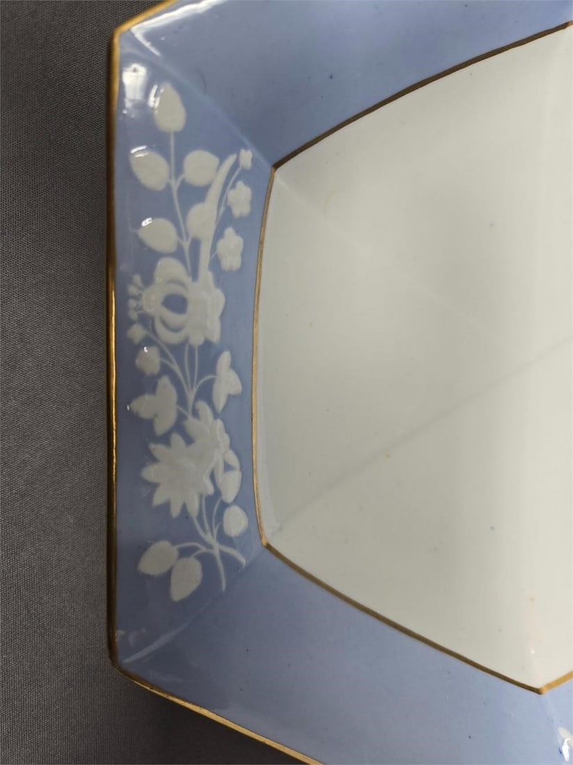 Spode Embossed Flowers Hexagonal Shallow Bowl - 4