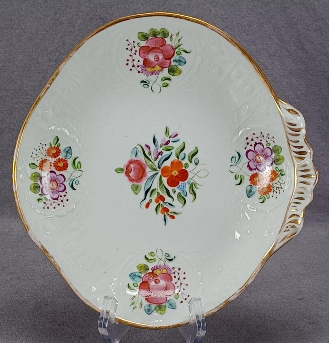 Coalport Hand Painted 230 Dessert Dish C.1815-1825: Nice antique British porcelain dessert dish with relief molded floral and scrollwork pattern. Decorated with hand painted flowers in red, pink, purple, and blue. With gold gilding along the edge and