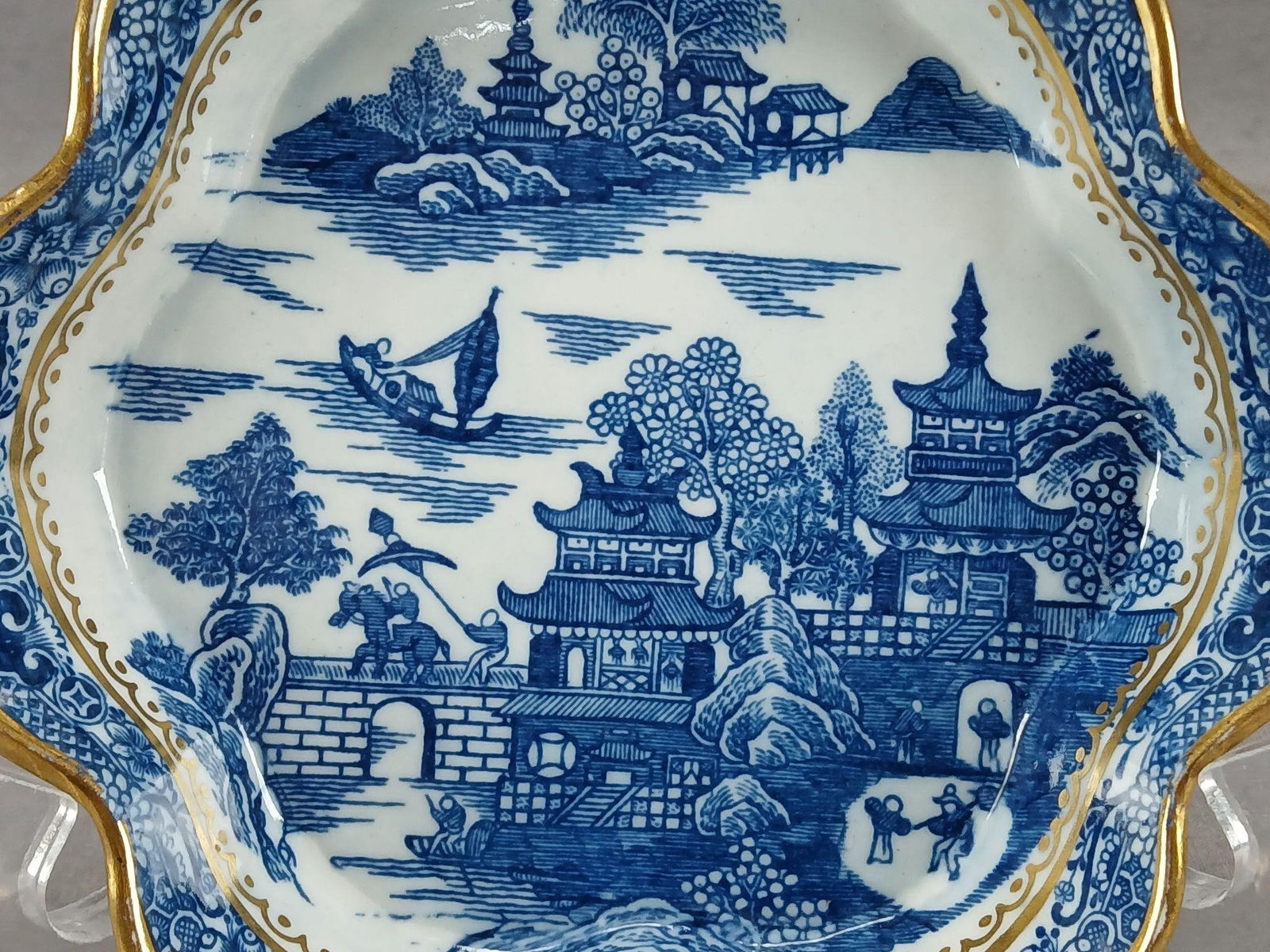 Caughley Temple Pattern Teapot Stand C.1775-1790 - 2