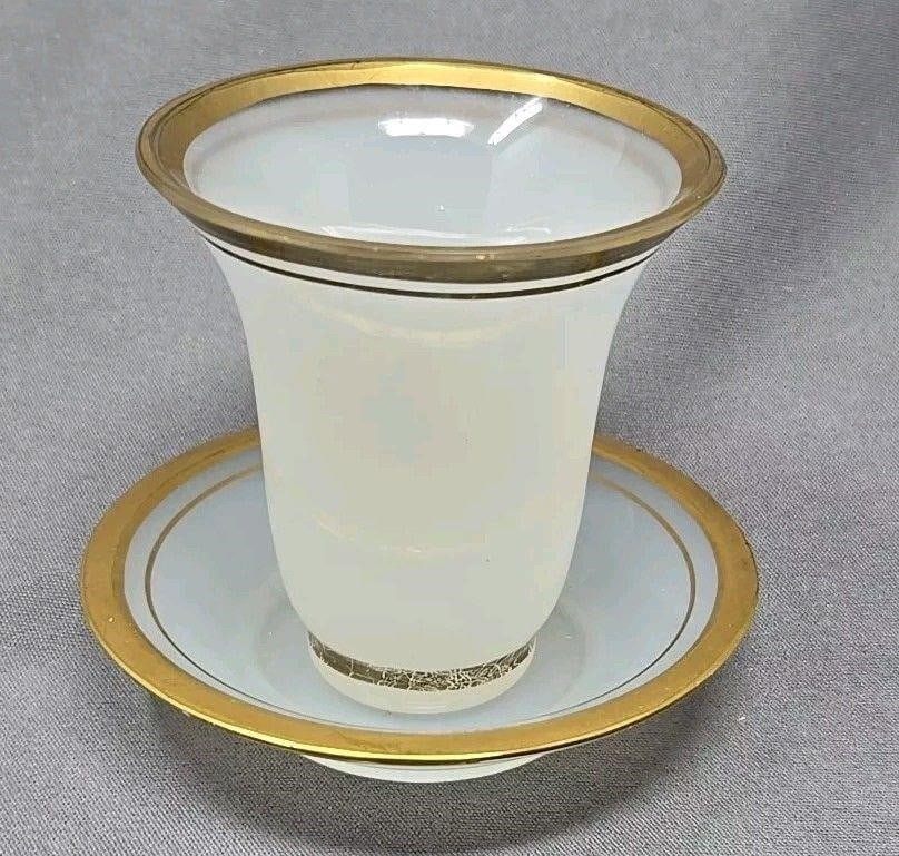 Fratelli Ferro Opaline Murano Cup & Saucer: Vintage Fratelli Ferro mid century white opaline handless cup and saucer set. Both have original stickers. Measures approximately" saucer 3 3/8 inches diameter and 3/4 inches tall. The cup is 2 5/8