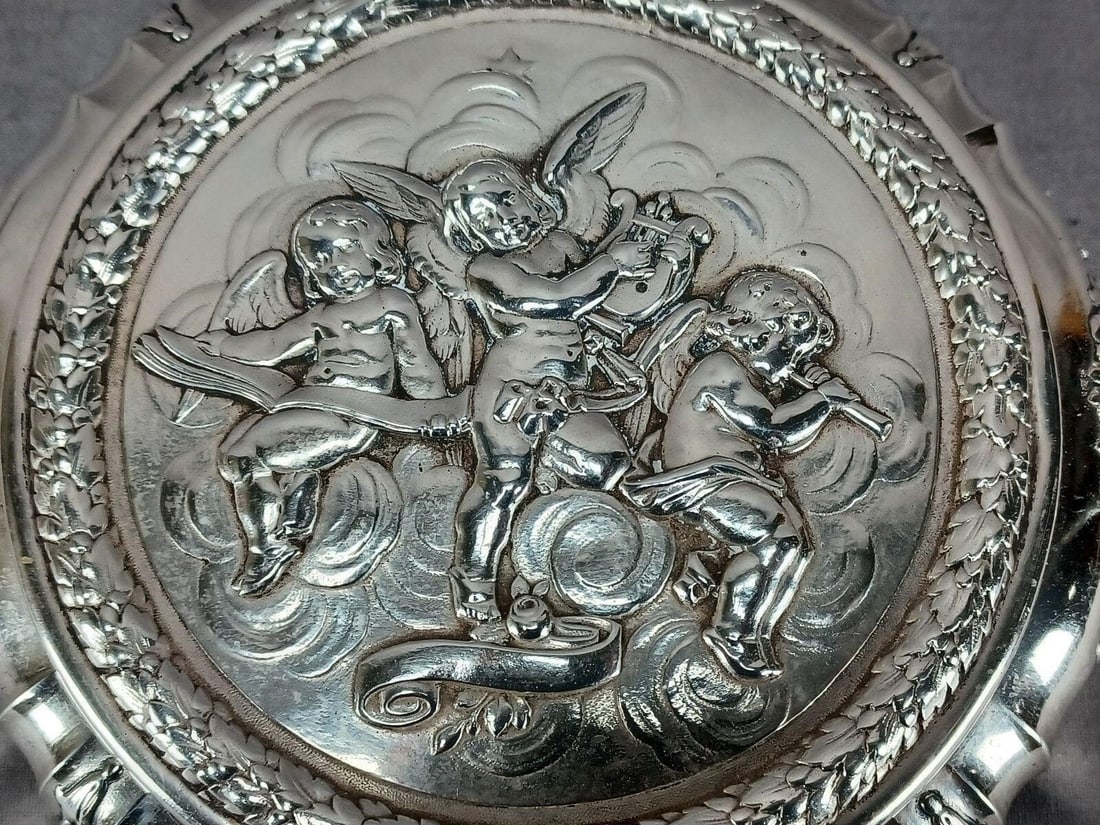 German 800 Silver Repousse Cherubs Large Box - 2