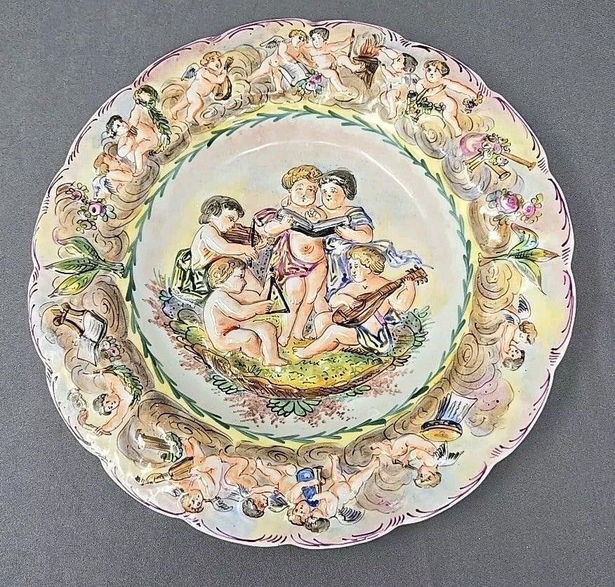 Capodimonte Cherub Hanging Plate Porcelain France (1 of 10)