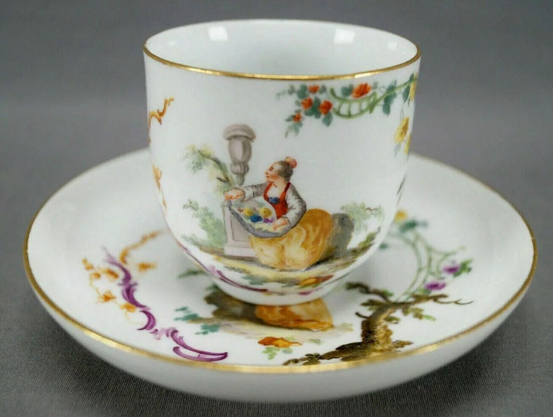 Meissen Hand Painted Lady Cup & Saucer C1763-74 (1 of 12)