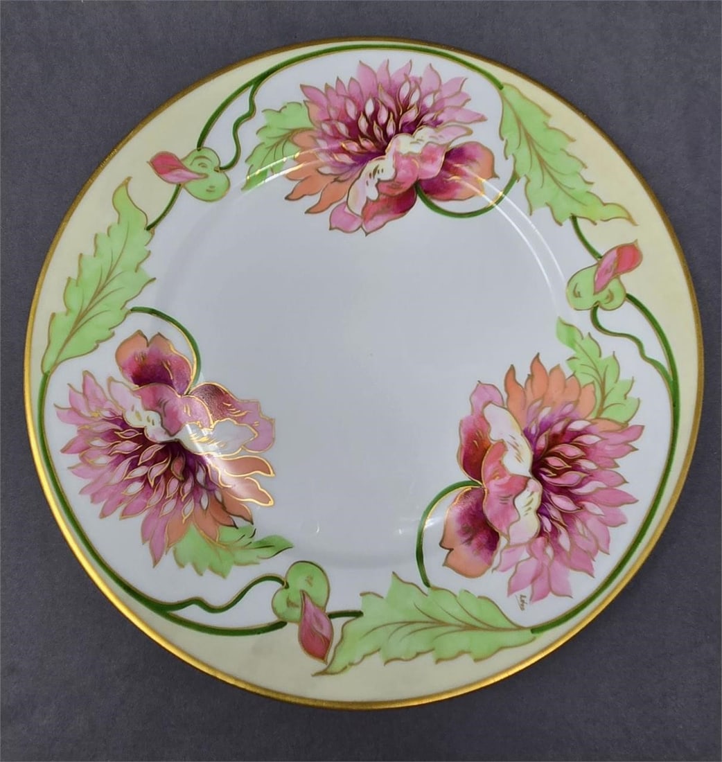 A. Klingenberg Limoges Water Lily Plate 9 1/2": A. Klingenberg / Charles Dwenger decorators mark water lily art Nouveau dinner plate. Measures approximately 9 1/2 inches in diameter. Very good condition without chips, cracks or noticeable scratches