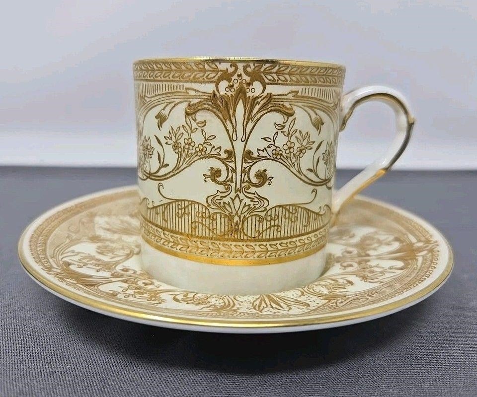 Royal Worcester Harewood Coffee Cup & Saucer (1 of 17)