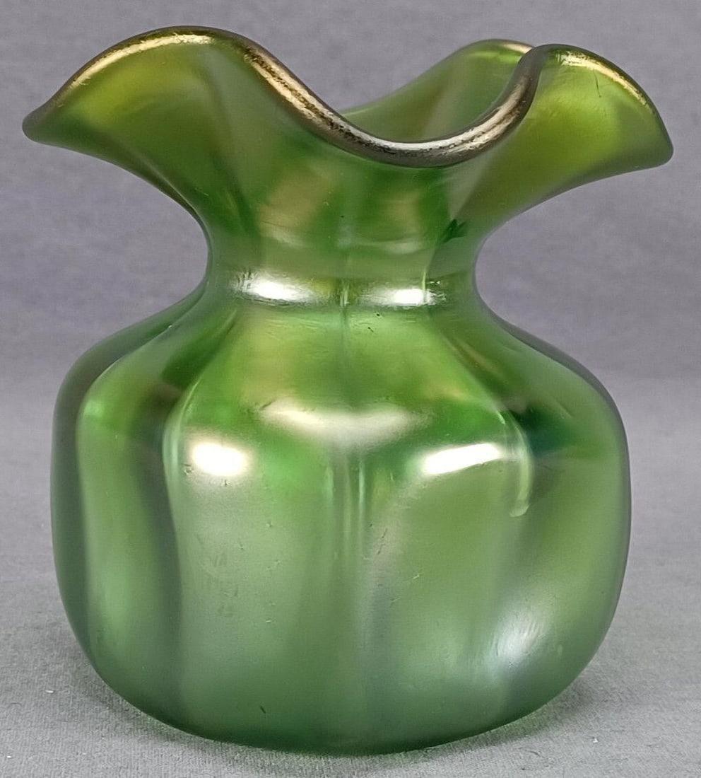 Loetz Crete Glatt Green Iridescent 4 1/8" Vase (1 of 8)
