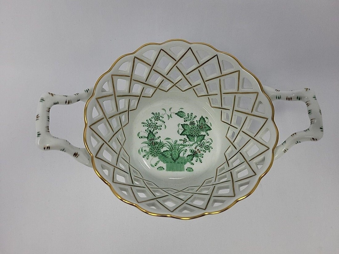 HEREND Indian Green Handled Reticulated Basket (1 of 15)