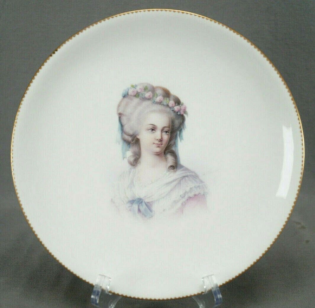 Minton Signed Hand Painted Madame Lamballe Plate: Nice 19th century porcelain bone china dinner sized cabinet plate. Decorated with a very nicely done hand painted portrait of Madame Lamballe. With scalloped gold gilding along the edge. The portrait