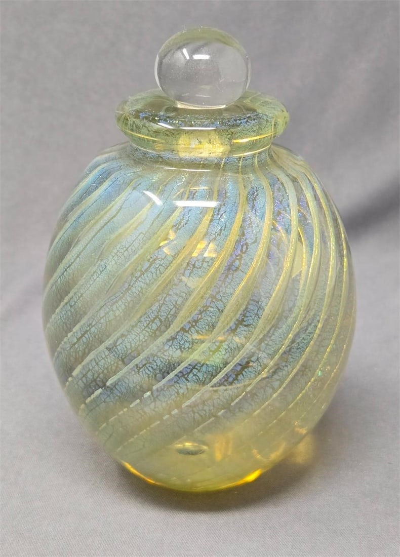 Robert Eickholt Hand Blown Perfume Bottle 1984 (1 of 10)