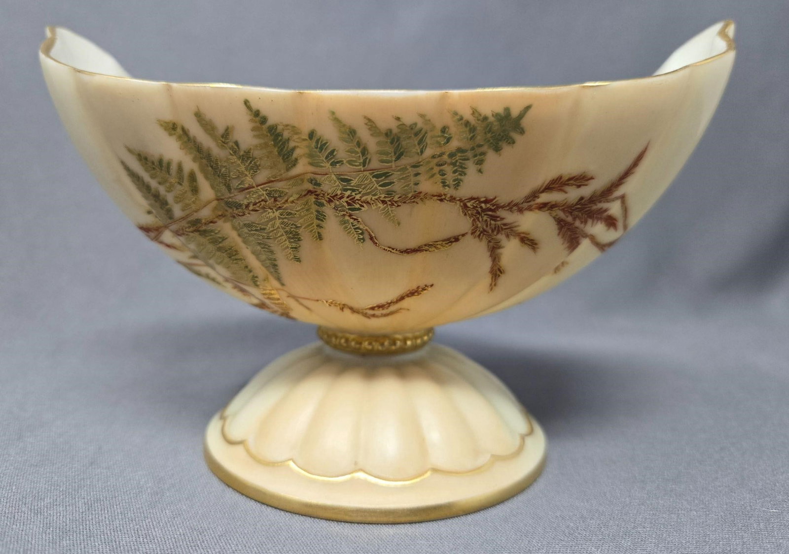 Royal Worcester Blush Ivory Footed Bowl Ferns (1 of 9)