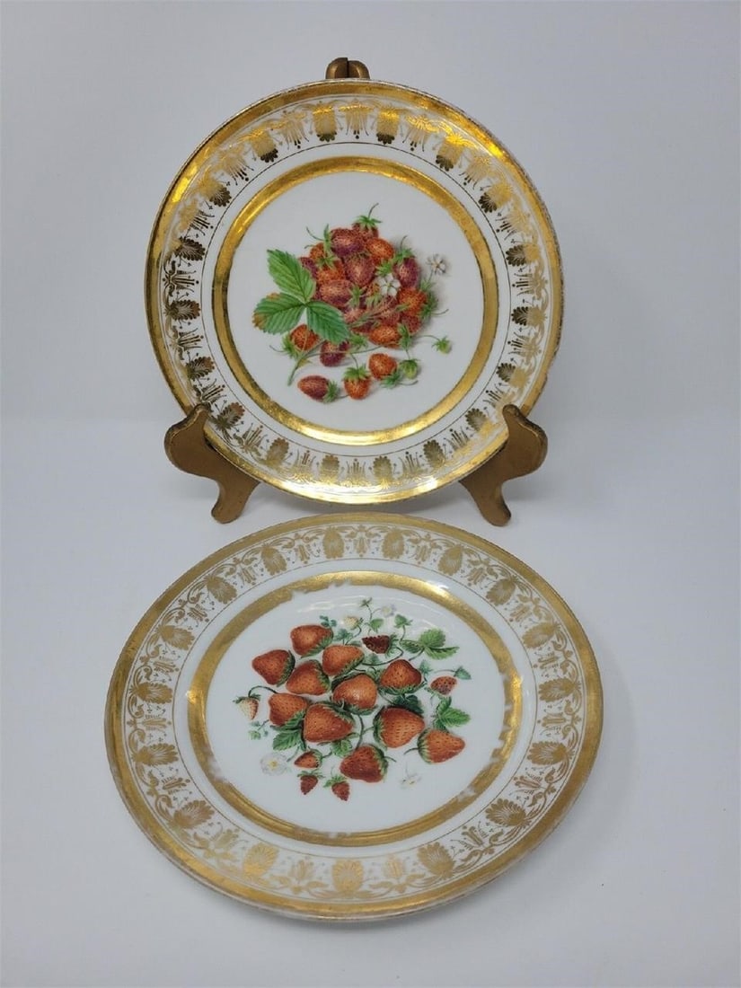 2 Antique Paris Strawberry Plates Raphaele Giovine (1 of 20)