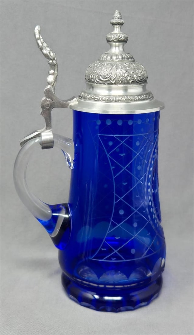 Signed Ludwigsthal Stein Etched Wolves - 8