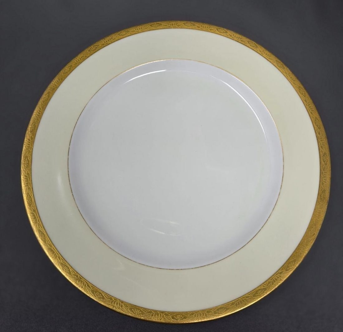 Set 12 Minton Dinner Plates Pattern H 2850 - 9