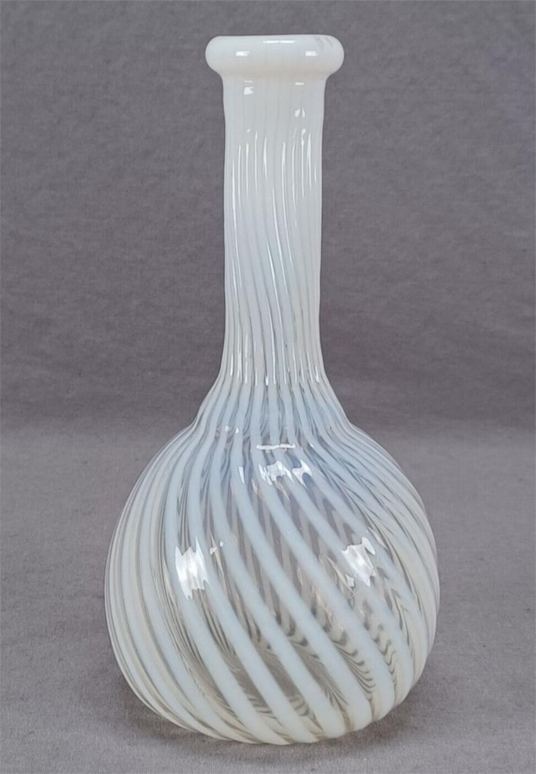 Hobbs Opalescent Swirl Round Base Barber Bottle (1 of 7)