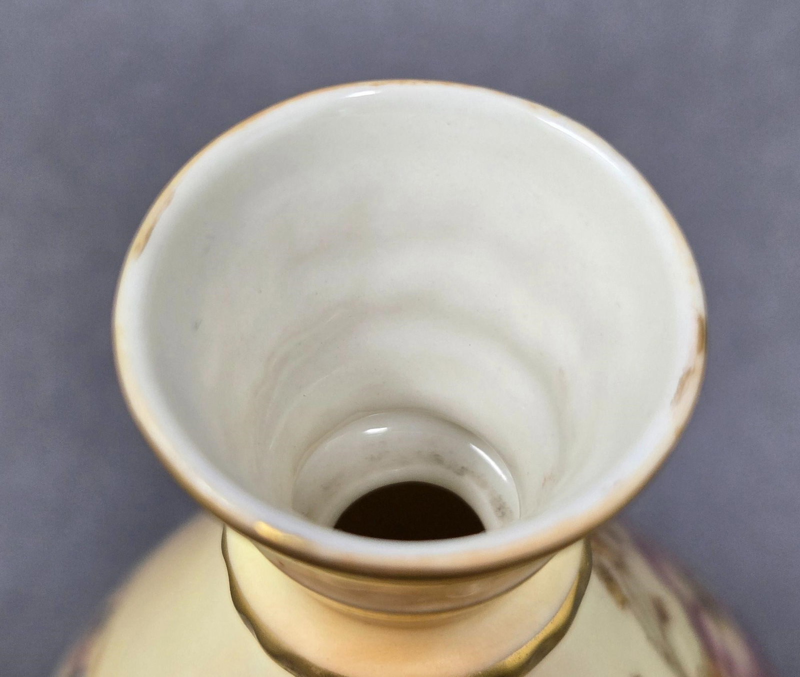Worcester Blush Ivory Bud Vase C.1912 Pattern 1091 - 5
