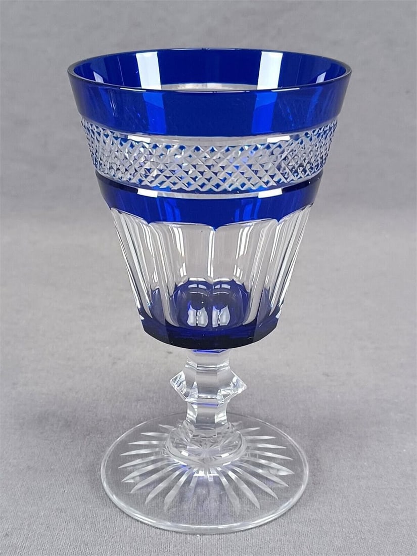 St Louis Trianon Cobalt Cut to Clear Claret Wine (1 of 8)