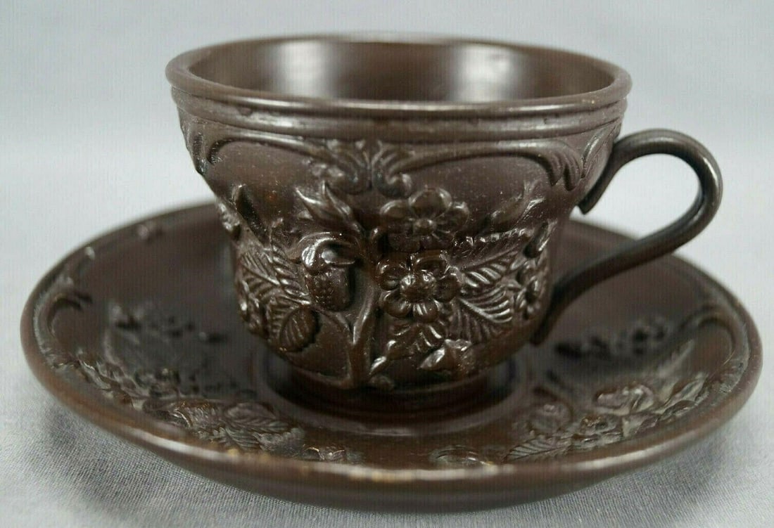 Gerbing Brown Terracotta Tea Cup & Saucer 1850-61 (1 of 11)