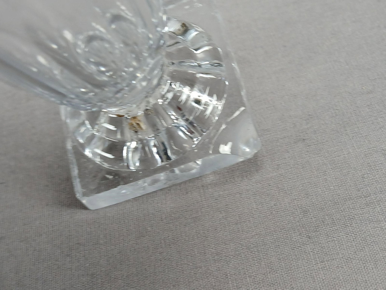 6 Anglo Irish Lemon Squeezer Base Jelly Glasses - 15