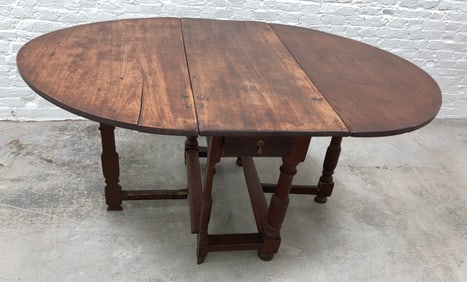 Rare Split Leg Period William And Mary Gate Leg Dropleaf Table c. Mid 1600’s