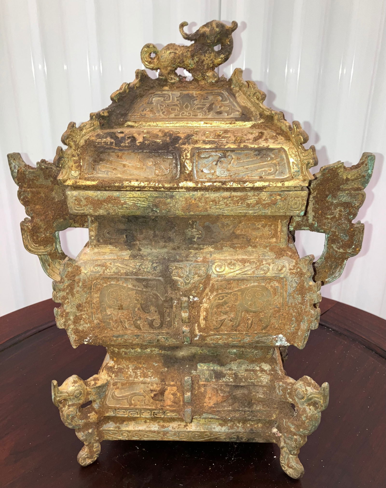 Vintage Archaic Style Chinese Presentation Piece (1 of 14)