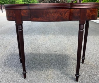 Period Federal Sheraton Mahogany Swing Leg Table
