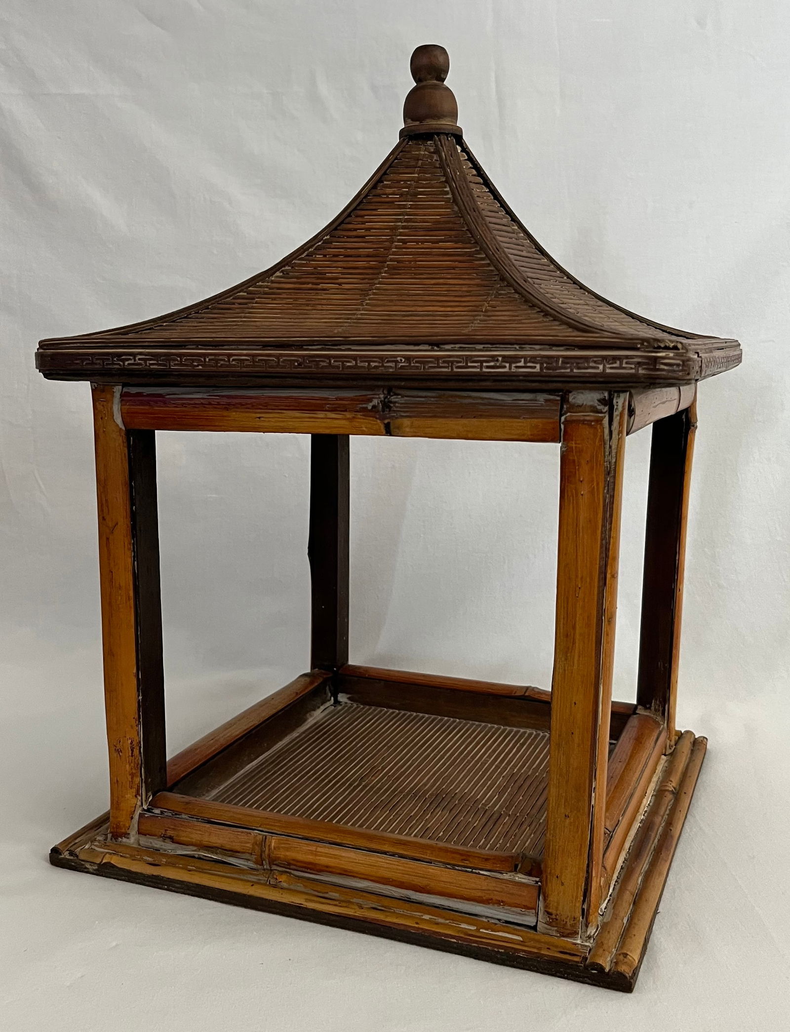 Beautiful Vintage Home or Garden Large Bamboo Pagoda Display Shrine (1 of 9)