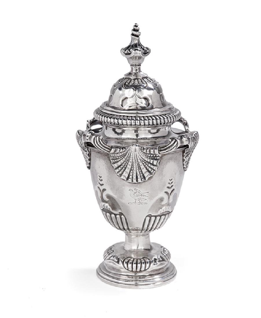 George Wickes (1698-1761) Silver Condiment Urn: Good George Wickes (1698-1761) Sterling Silver Condiment Urn, hallmarked London, 1748-1749, the ovoid body decorated with applied coquilles and openwork reeded scroll banding, with quartered gadrooned