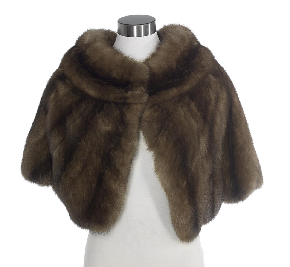 Vintage Sable Capelet (1 of 2)
