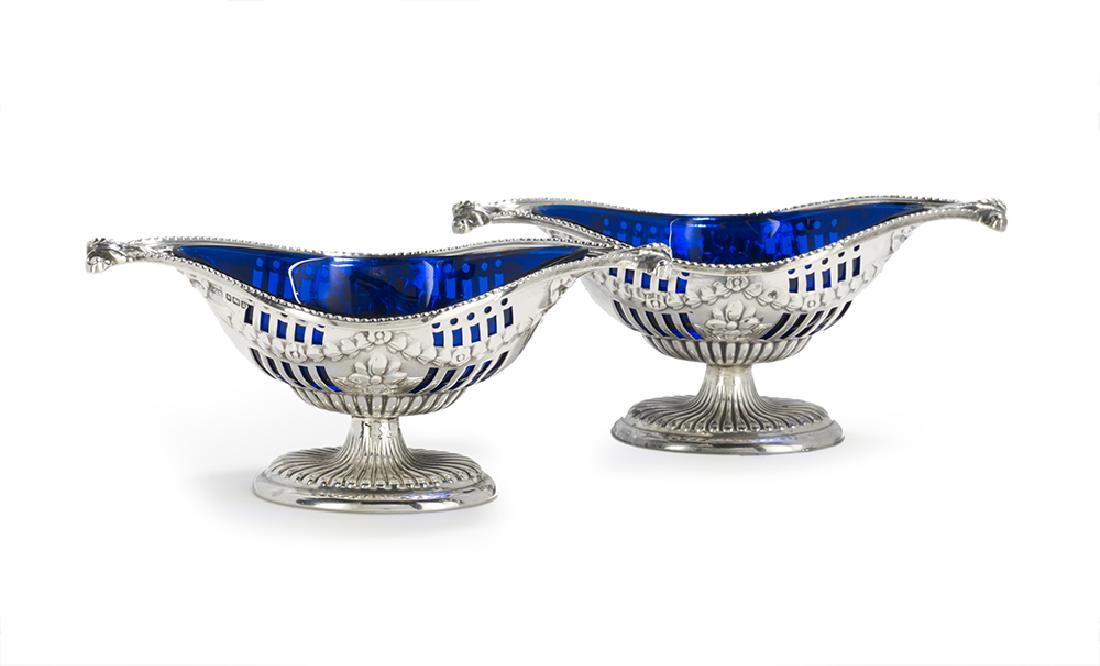 Pair of Edwardian Sterling Silver Salt Cellars (1 of 2)
