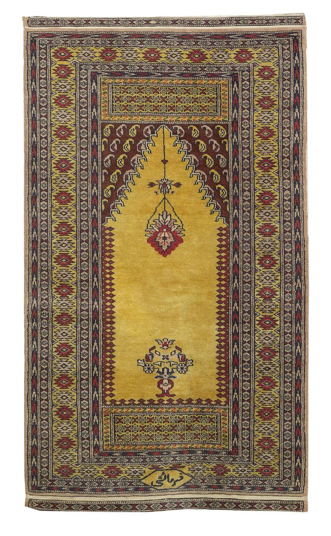 Semi-Antique Yahyali Prayer Rug: Semi-Antique Yahyali Prayer Rug 2' 9" x 5' 1"