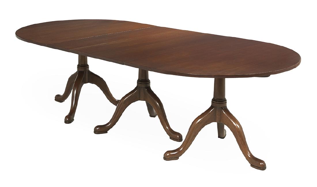 Queen Anne-Style Mahogany Dining Table (1 of 2)