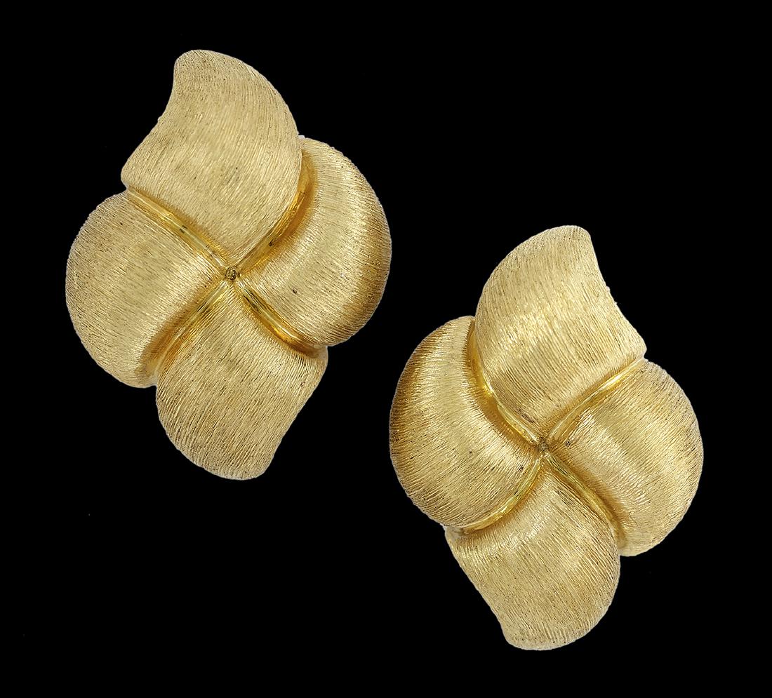 Dunay Gold Ear Clips (1 of 1)