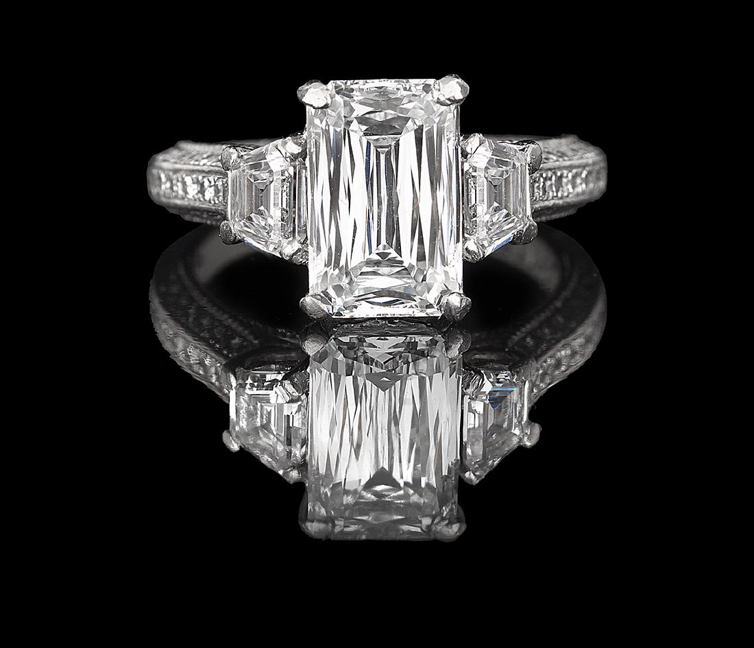 Spectacular Diamond Ring (1 of 4)