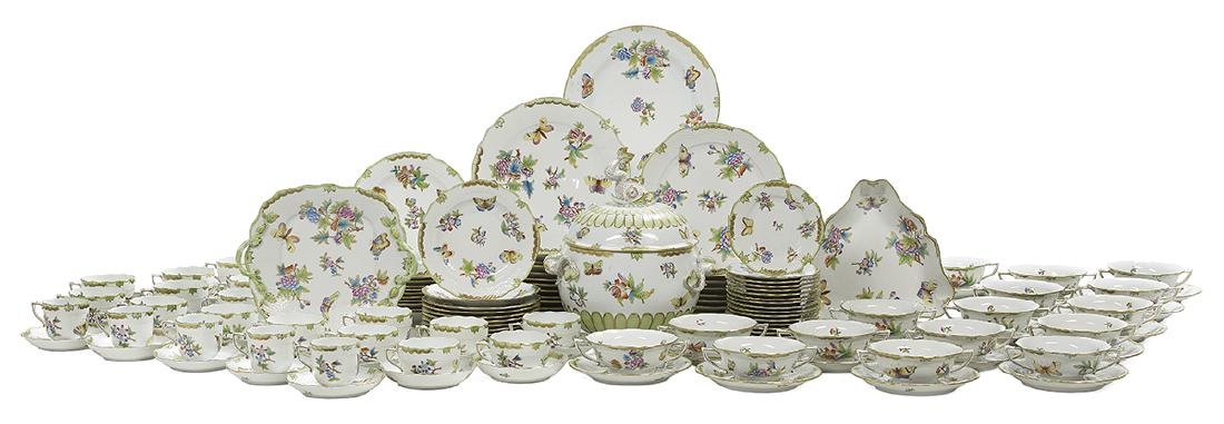 Herend "Queen Victoria" Dinner Service (1 of 3)