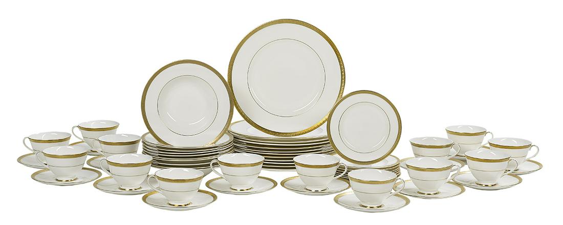 Royal Doulton "Royal Gold" Partial Dinner Service (1 of 3)