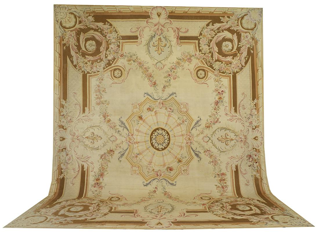 Semi-Antique Aubusson Carpet: Semi-Antique Aubusson Carpet 13' 9" x 17' 7"