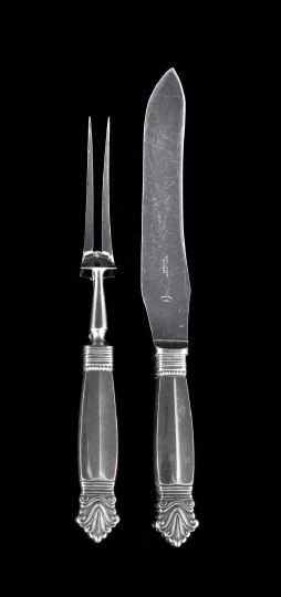 Georg Jensen "Acanthus"-Pattern Carving Set: Georg Jensen Sterling Silver "Acanthus"-Pattern Carving Set, designed in 1917 by Johan Rohde (1856-1935), Copenhagen, with the post-1945 Jensen mark, including a carving fork, l. 10-3/4", and knife, l