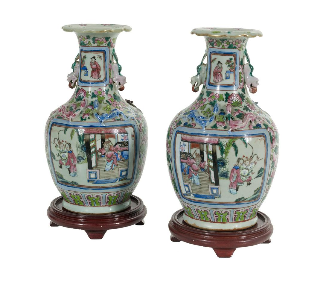 Pair of Chinese Export Porcelain Vases (1 of 3)