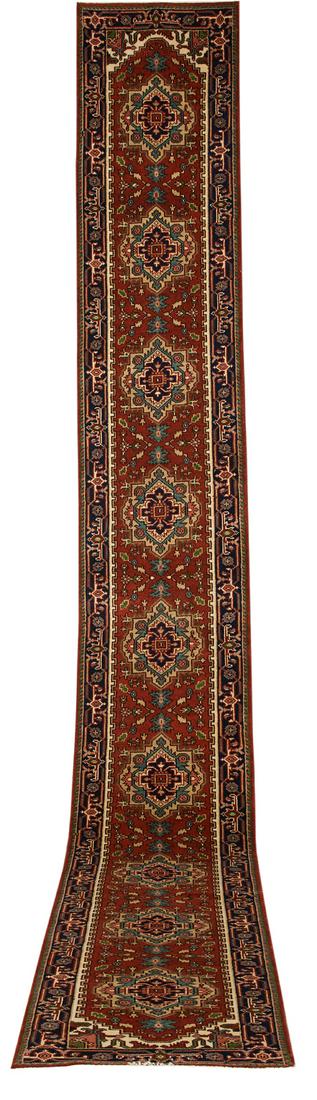 Agra Serapi Runner (1 of 1)