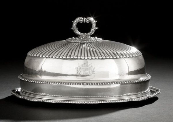 Matthew Boulton Old Sheffield Plate Meat Dome: Matthew Boulton Old Sheffield Plate Meat Dome, first quarter 19th century, of oval form, with a gadrooned band below a waisted dome topped with radiant gadroons centering a double acanthus-scrolled ha