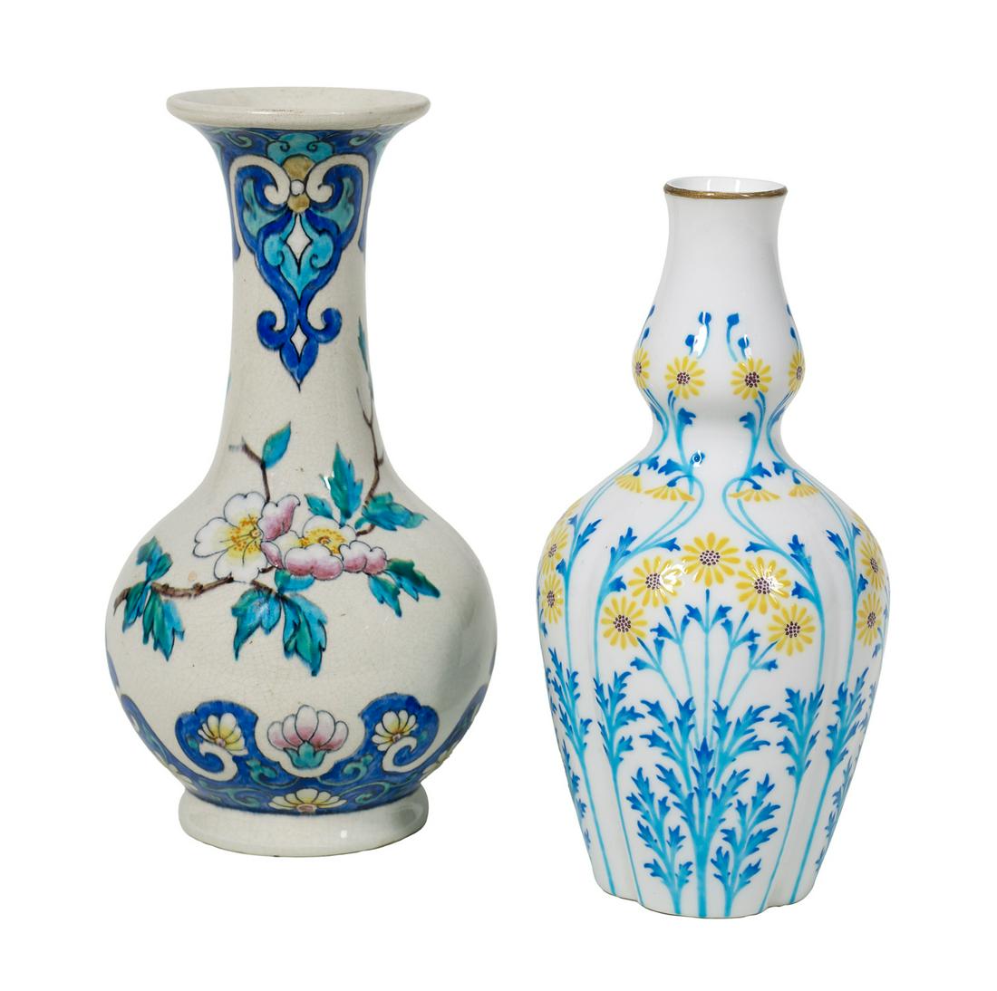 Sevres Art Nouveau Double-Gourd Vase: Sevres Art Nouveau Double-Gourd Vase ca. 1900, French, decorated with daisies on a white ground, with a "Sevres 1900 Nationale 1907" mark, along with the decorator's initials, possibly a conjoined "HV