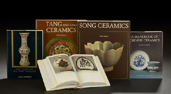 Five Reference Books on Chinese Ceramics: Five Reference Books on Chinese Ceramics, including R. L. Hobson, The Wares of the Ming Dynasty, Suzanne G. Valenstein, A Handbook of Chinese Ceramics, He Zhengguang, et al., Chinese Ceramics, Song Yu