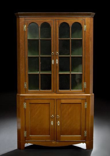 Rare American Inlaid Cherry Corner Cabinet: Rare American Inlaid Cherry Corner Cabinet, ca. 1800, probably Pennsylvania, in two parts, the projecting cornice with inlaid rope stringing, the pair of mullioned doors on H-form brass hinges, the ba