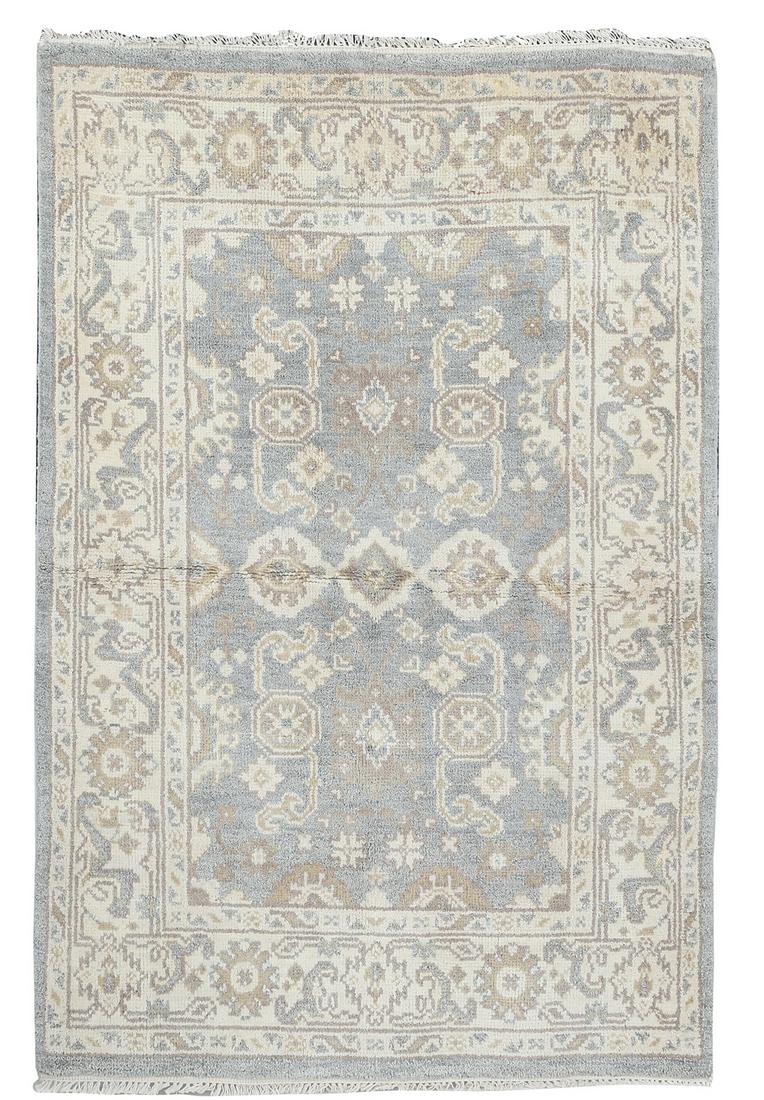 Oushak Carpet (1 of 1)