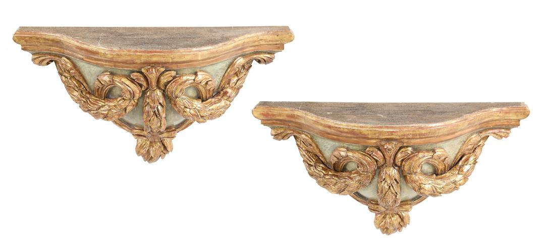 Pair of Italian Parcel-Gilt Bracket Shelves (1 of 5)