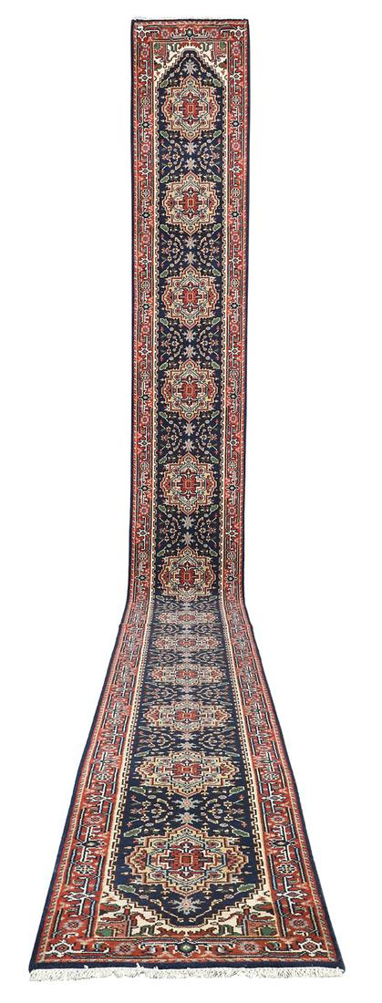 Agra Serapi Runner (1 of 1)