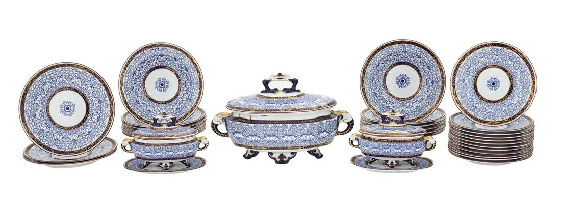 Royal Worcester "Royal Lily" Dinner Service (1 of 2)