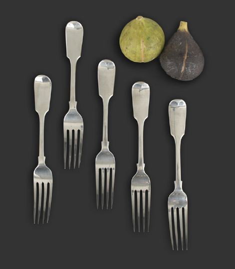 Set of Five Victorian Sterling Silver Forks: Set of Five Victorian Sterling Silver Forks, hallmarked London, 1860-1861, by George Aldwinkle, in the traditional "Fiddle" pattern, no crests/monograms, l. 8-36/4", 11.70 total t. oz.