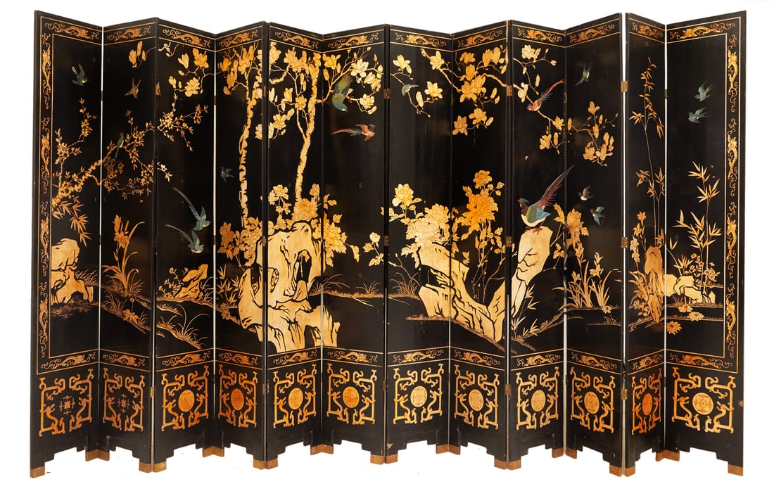 Large Chinese Twelve-Panel Coromandel Screen (1 of 4)