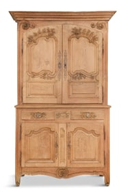 Provincial Louis XV-Style Oak Buffet a Deux Corps